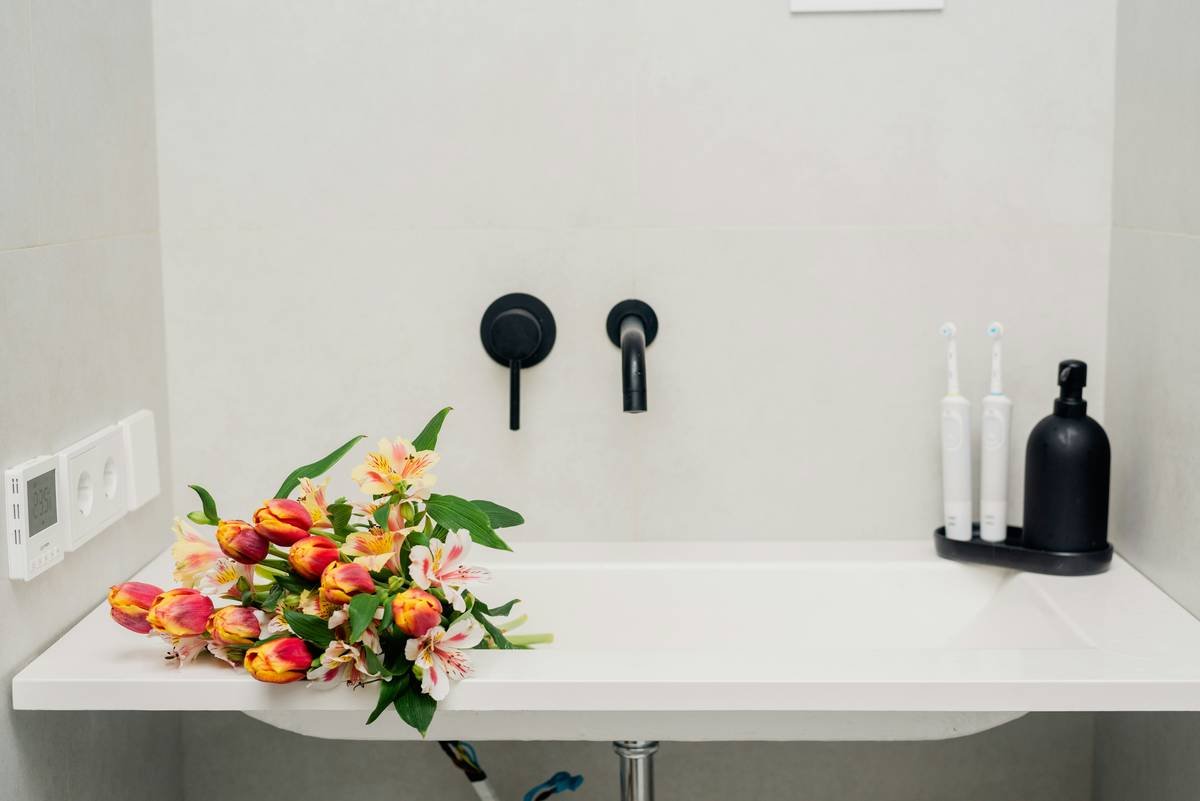 Why Your Luxury Vanity Isn’t Just Pretty—It’s the Secret Weapon of Your Skincare & Makeup Routine